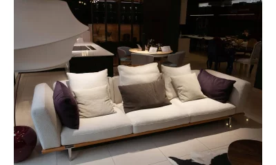 Диван POLTRONA FRAU Let It Be LET IT BE