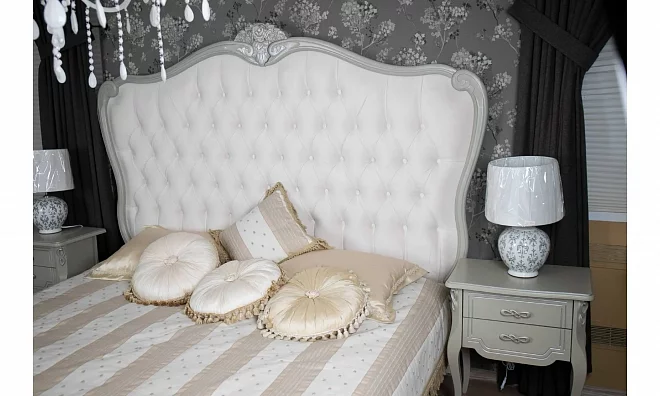 Кровать с мягким изголовьем Kreind G528-K04-S-B07