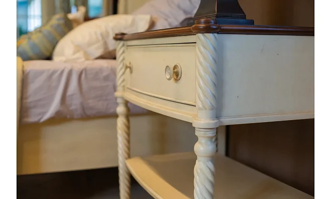 Bassett Спальня Moultrie Park Тумба 2314-0272