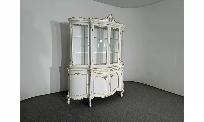 Витрина Pinotti Roberto 1533