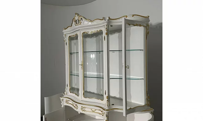 Витрина Pinotti Roberto 1533